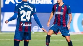  博洛尼亚老将宝刀未老，经验助力球队逼平强敌